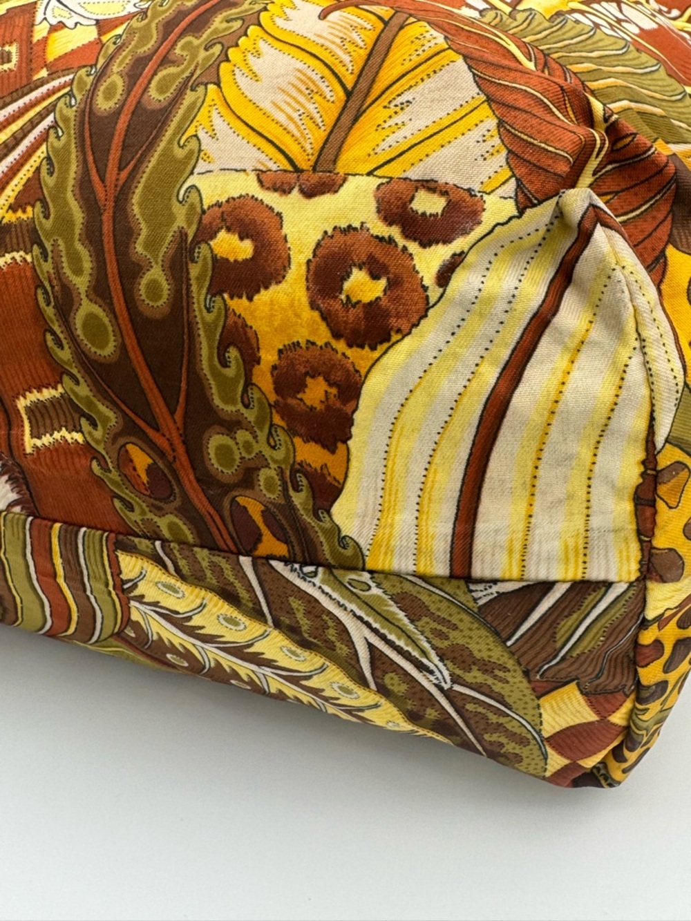 Salvatore Ferragamo Jungle Print / Leopard Print Travel Bag - Picture 9 of 15